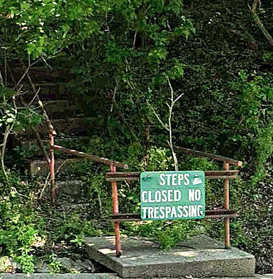 public steps in Brackenridge
